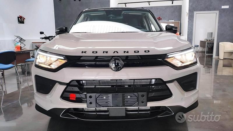 Nuova Ssangyong (KGM) Korando 163 CV (119 kW) 2025 Marrone SUV