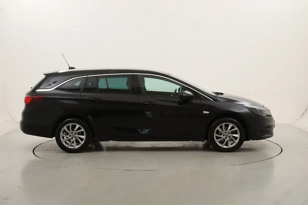 Usata Opel Astra Business Elegance 122 CV (89 kW) 2021 Station wagon