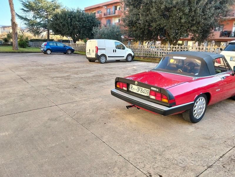 Usata Alfa Romeo Spider 104 CV (76 kW) 1987 Cabrio