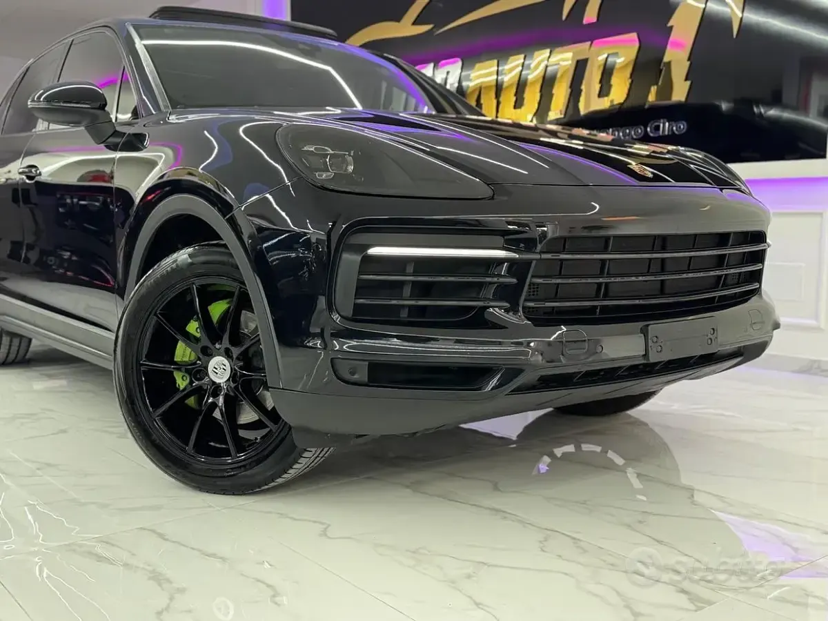 Usata Porsche Cayenne 340 CV (250 kW) 2020 Nero SUV