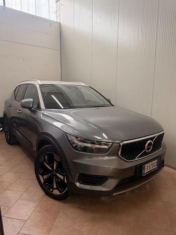 Usata Volvo XC40 R-Design 149 CV (109 kW) 2019 Grigio SUV