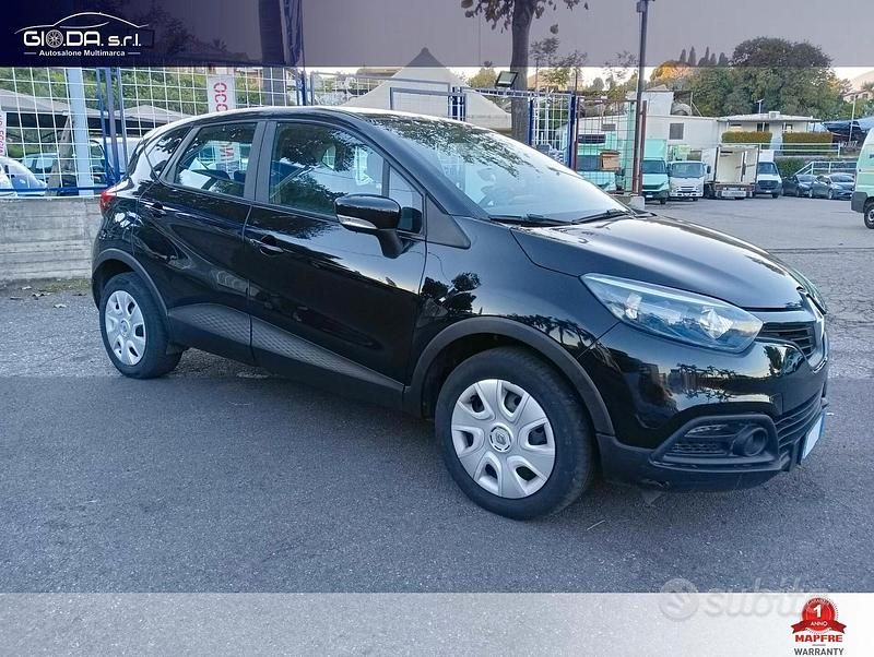 Usata Renault Captur Iconic 90 CV (66 kW) 2015 Nero SUV