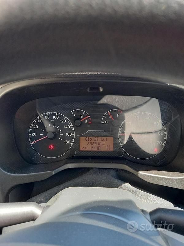 Usata 2010 Citroën Nemo Monovolume | 3400 € (Buon prezzo) - Immagine 1/4