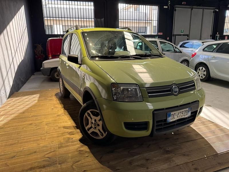 Usata Fiat Panda Cross Cross 69 CV (50 kW) 2006 Giallo Utilitaria