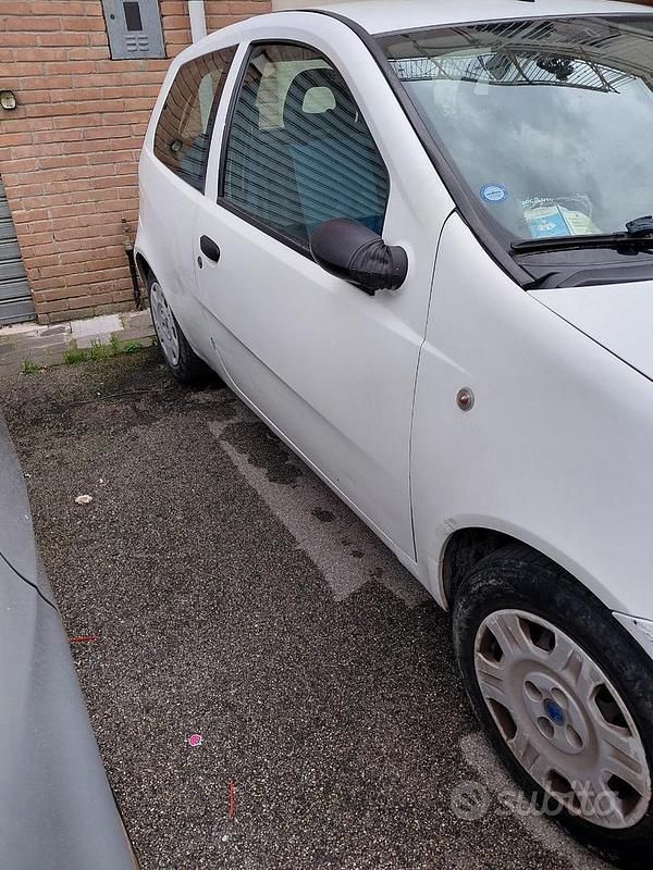 Usata Fiat Punto 2005 Bianco Utilitaria