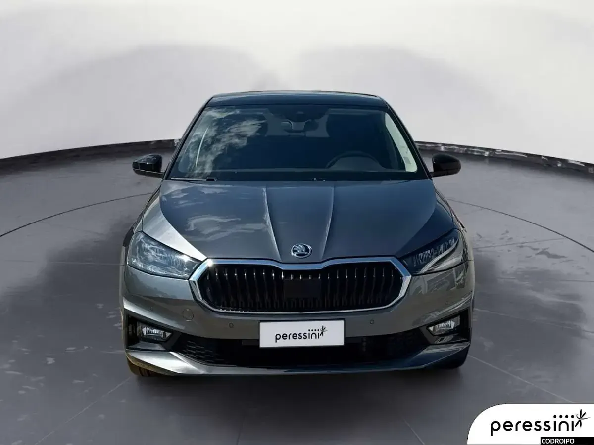 Usata Skoda Fabia Selection 95 CV (69 kW) 2025 Grigio graphite metallizzato n Utilitaria