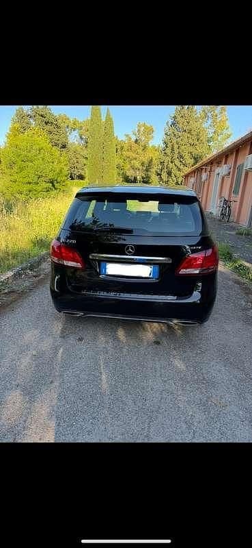 Usata Mercedes B220 Executive 184 CV (135 kW) 2015 Monovolume