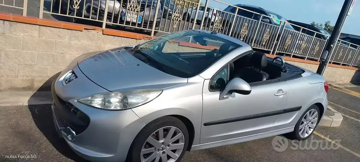 Usata Peugeot 207 150 CV (110 kW) 2007 Grigio Cabrio