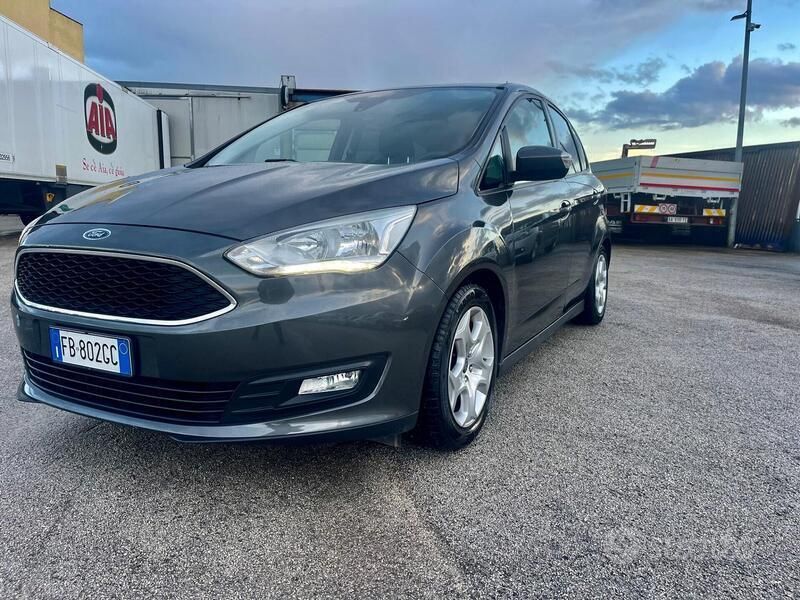 Grigio Usata 2015 Ford C-MAX Monovolume | 8900 € (Buon prezzo) - Immagine 1/4