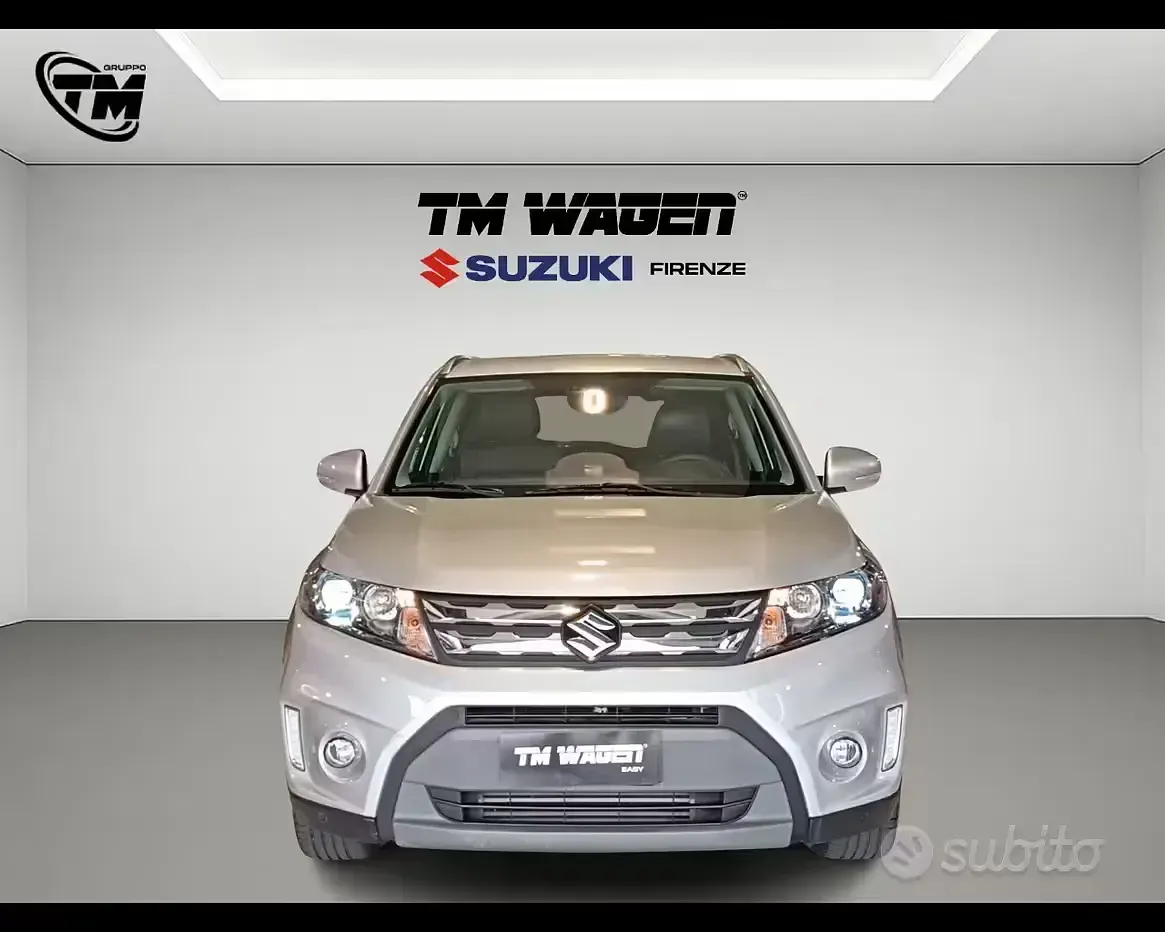 Usata Suzuki Vitara 120 CV (88 kW) 2018 Argento SUV