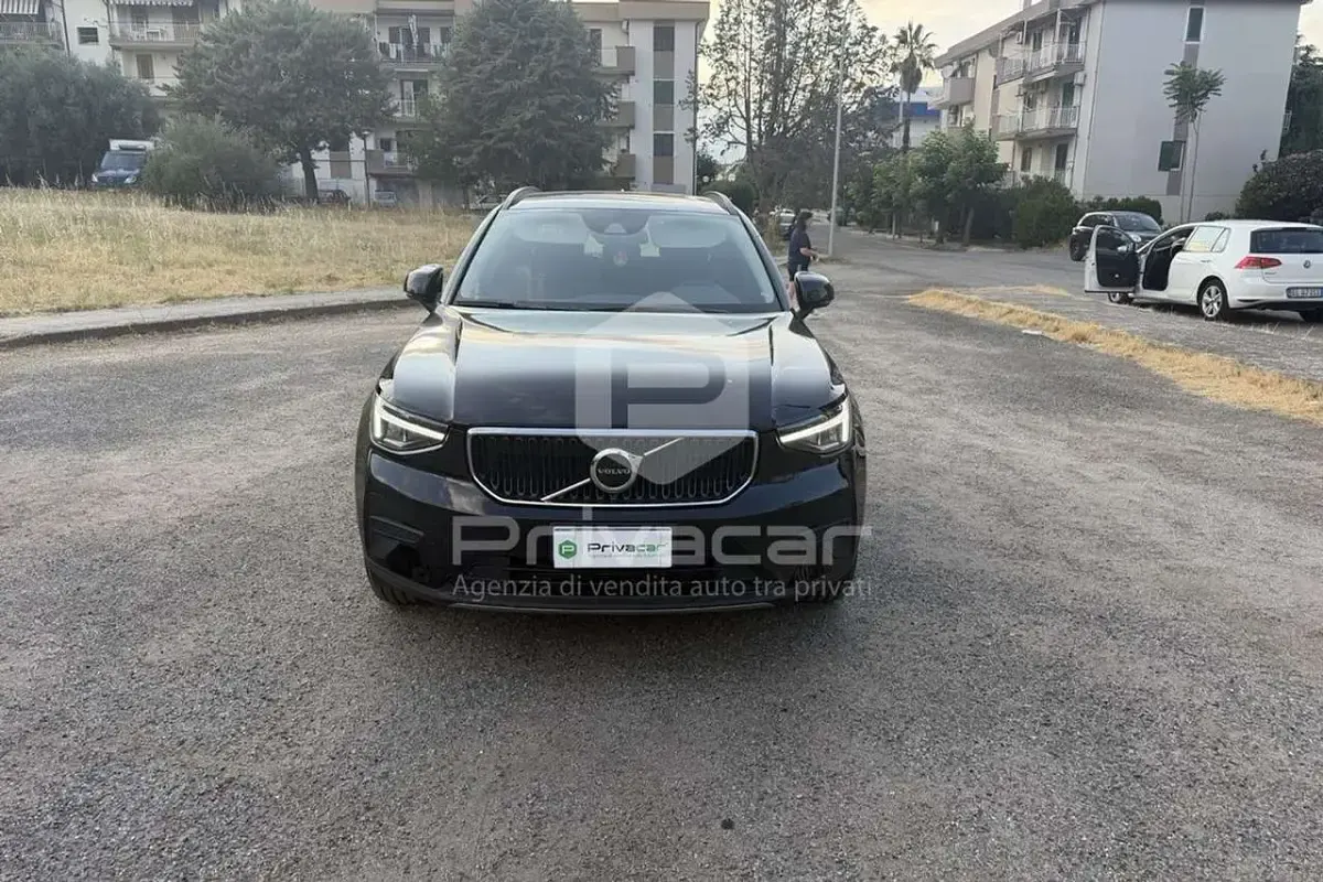 Usata Volvo XC40 129 CV (94 kW) 2022 Nero SUV