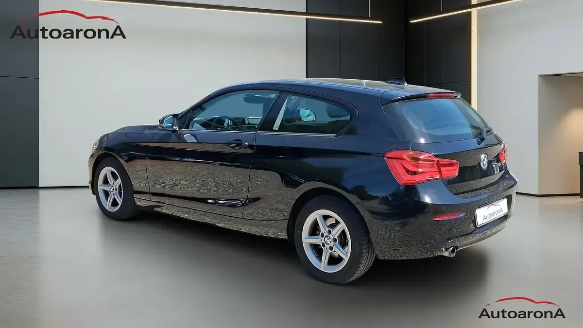 Usata BMW 116 109 CV (80 kW) 2017 L8 nero profondo perla Utilitaria