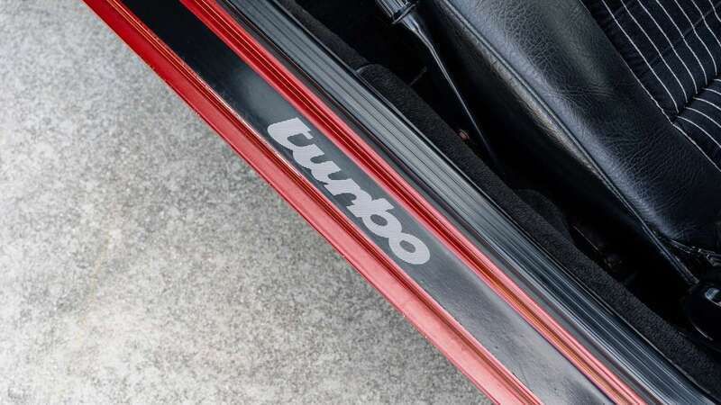 Usata Porsche 924 177 CV (130 kW) 1982 Sienna red metallic Coupé