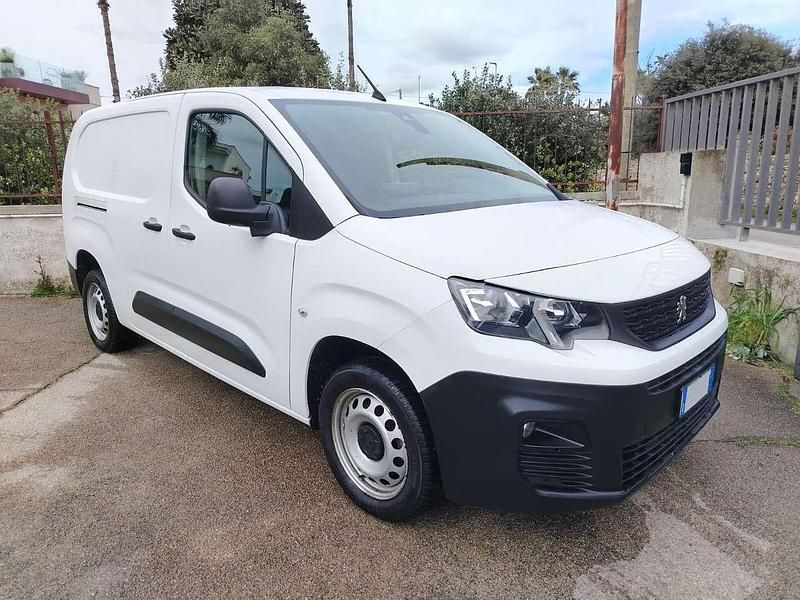 Usata Peugeot Partner 102 CV (75 kW) 2019 Bianco Monovolume