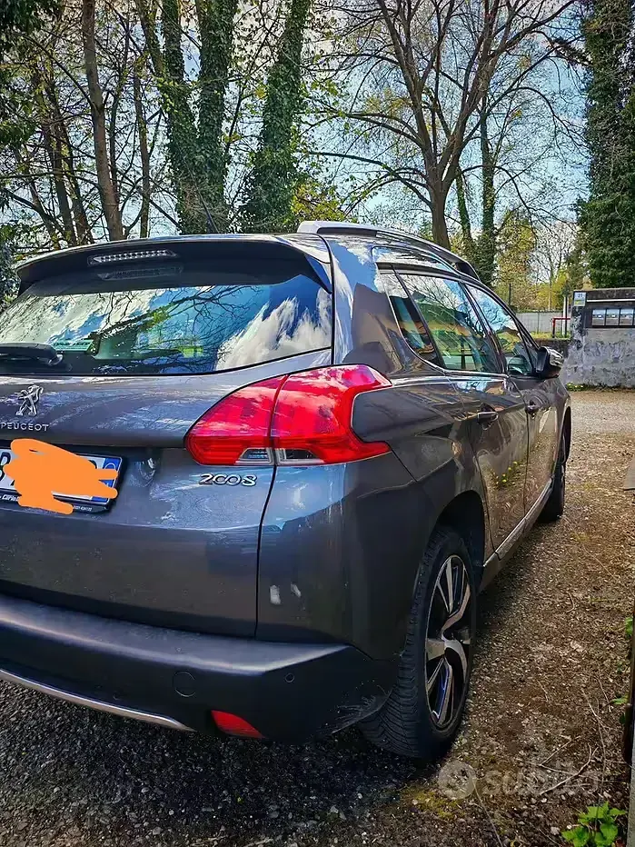 Usata Peugeot 2008 99 CV (72 kW) 2016 SUV