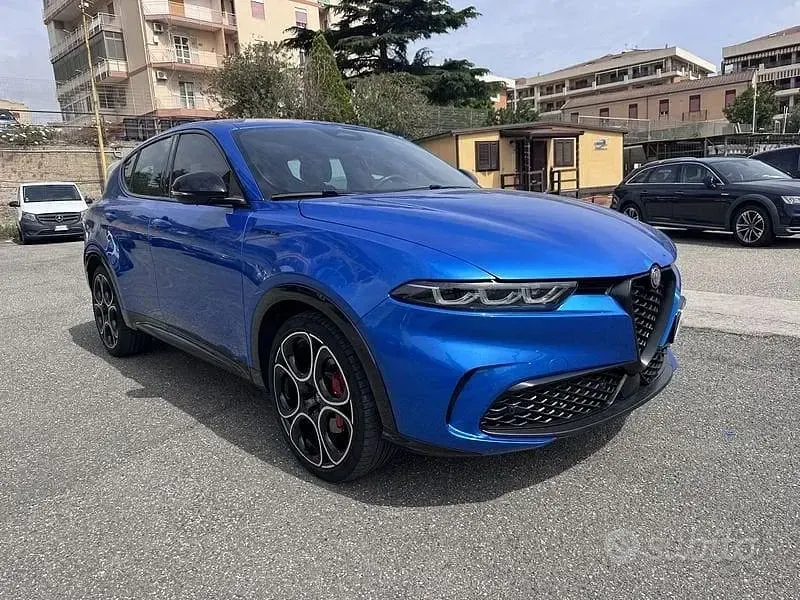 Begagnad Alfa Romeo Tonale Edizione Speciale 160 HK (117 kW) 2024 Blå SUV