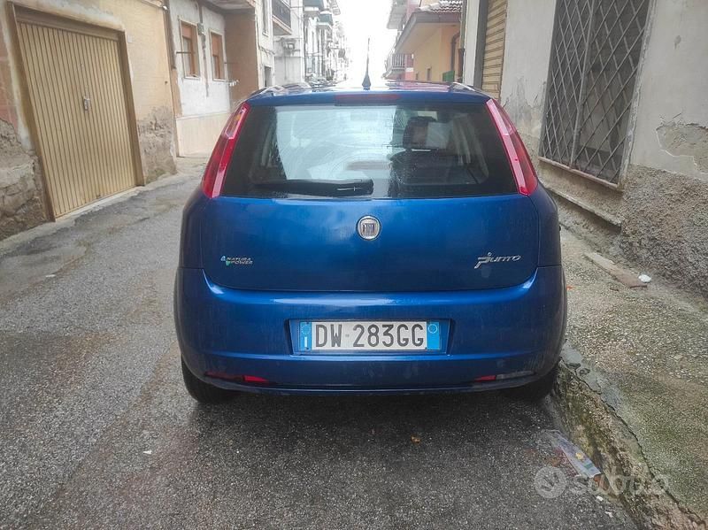 Usata Fiat Grande Punto 77 CV (56 kW) 2009 Blu Utilitaria