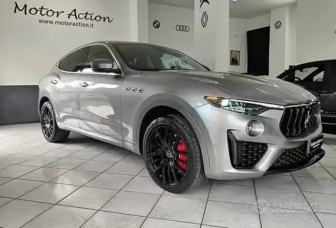 Usata Maserati Levante 350 CV (257 kW) 2021 Grigio SUV