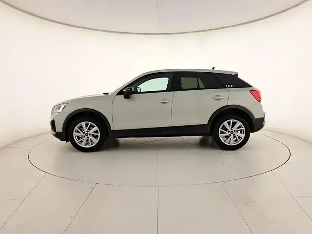 Usata Audi Q2 Advanced Plus 150 CV (110 kW) 2025 Argento cavo metallizzato SUV