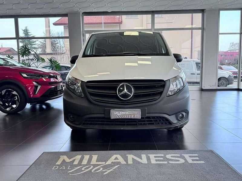 Usata Mercedes Vito 136 CV (100 kW) 2022 Bianco Furgone