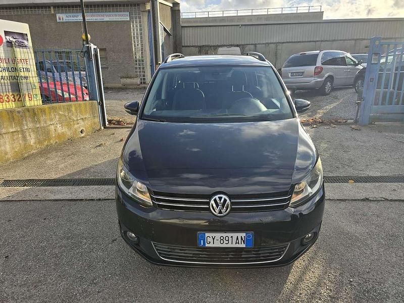 Blu/azzurro Usata 2010 VW Touran Comfortline Monovolume | 7600 € (Buon prezzo) - Immagine 1/4