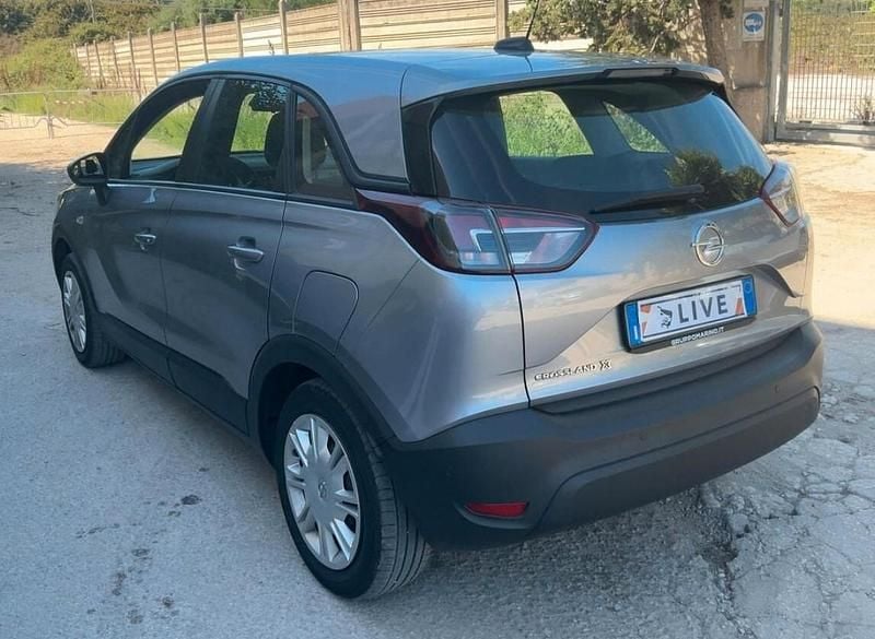 Usata Opel Crossland X Innovation 83 CV (61 kW) 2021 Argento SUV