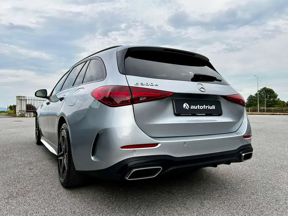 Usata Mercedes C300 Premium Plus 204 CV (150 kW) 2022 Hightech silver Station wagon