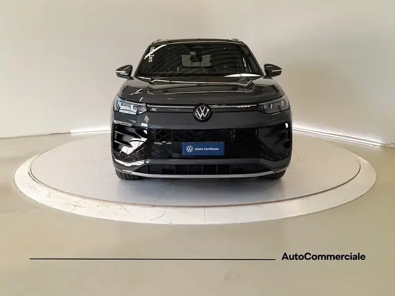 Nuova VW Tayron R-line Plus 193 CV (141 kW) 2026 Grigio scuro SUV