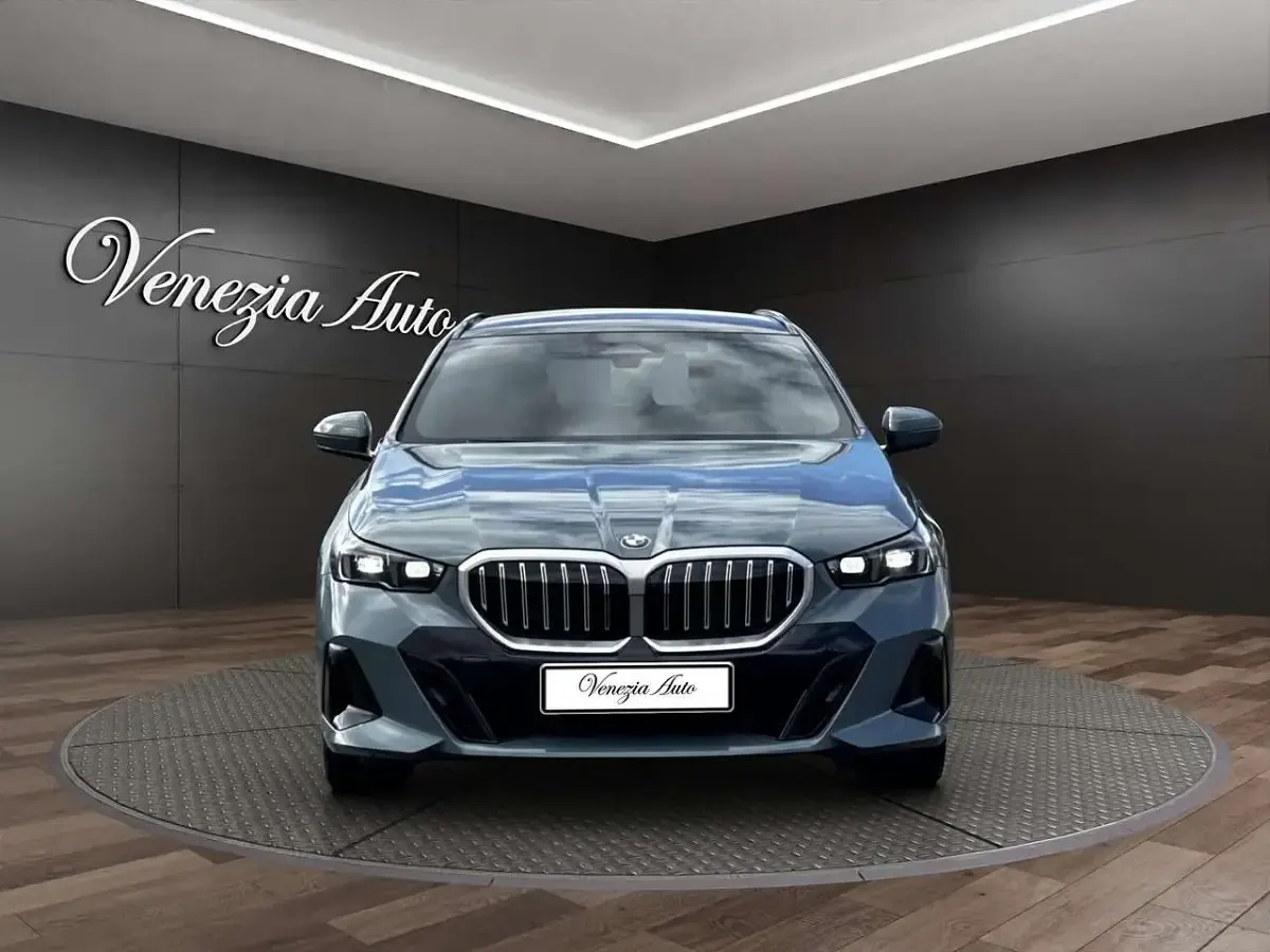 Usata BMW 540 M Sport 286 CV (210 kW) 2025 Verde