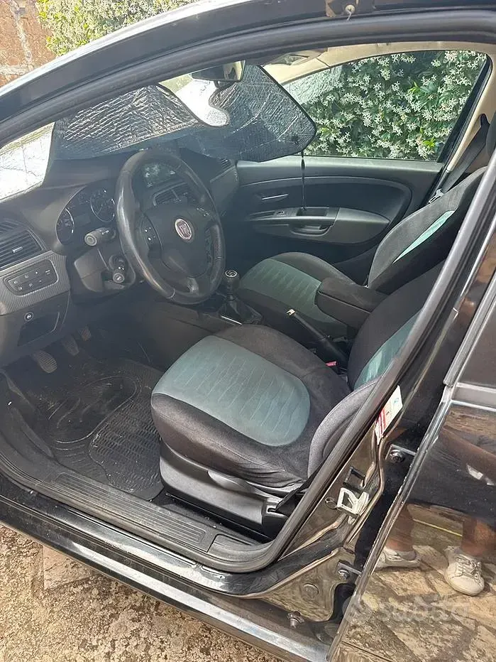 Usata Fiat Grande Punto 77 CV (56 kW) 2009 Nero Utilitaria