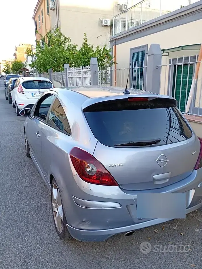 Usata Opel Corsa 150 CV (110 kW) 2008 Grigio Utilitaria