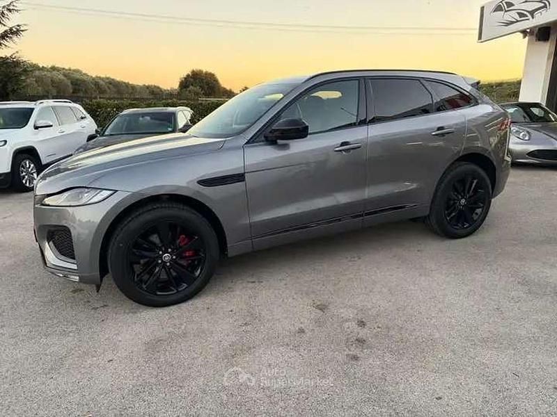 Usata Jaguar F-Pace R-Dynamic 204 CV (150 kW) 2024 Grigio SUV