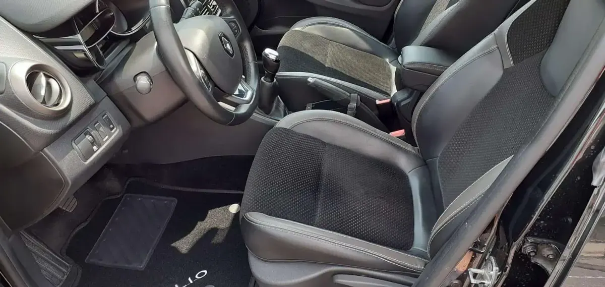 Usata Renault Clio 90 CV (66 kW) 2017 Nero Station wagon