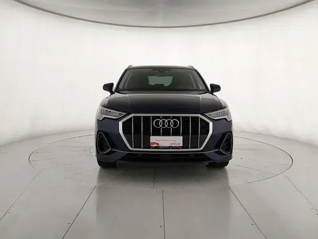 Usata Audi Q3 S-Line 150 CV (110 kW) 2023 Blu navarra metallizzato SUV