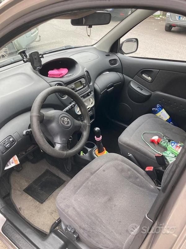 Usata Toyota Yaris 75 CV (55 kW) 2003 Station wagon