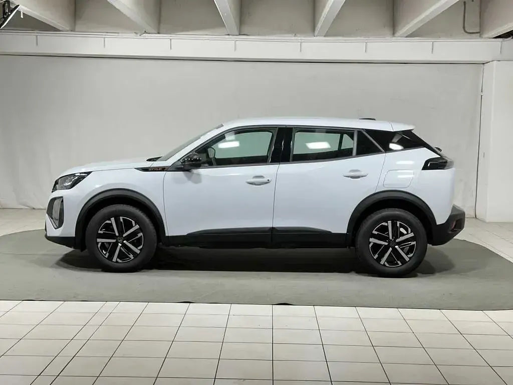 Nuova Peugeot 2008 Style 100 CV (73 kW) 2025 Bianco okenite SUV