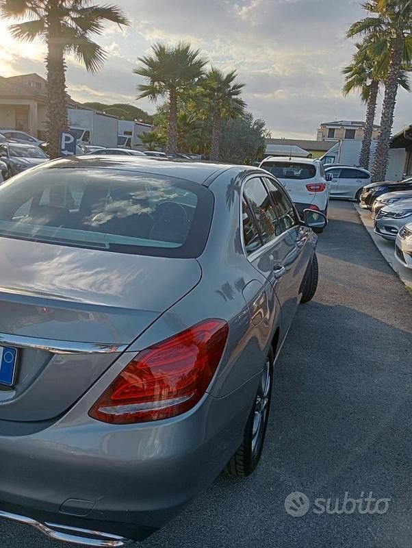 Grigio Usata 2016 Mercedes C200 Tre volumi | 14.500 € - Immagine 1/4