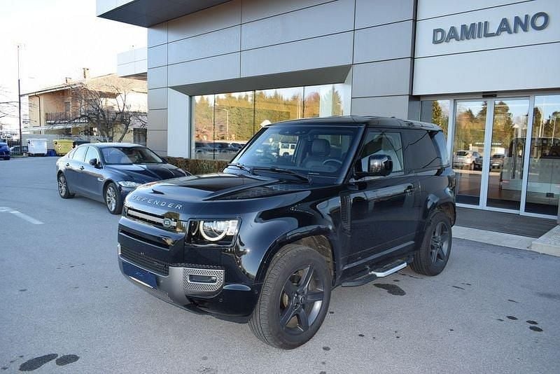 Nero Usata 2023 Land Rover Defender SE Dynamic SUV | 64.900 € (Ottimo prezzo) - Immagine 1/4