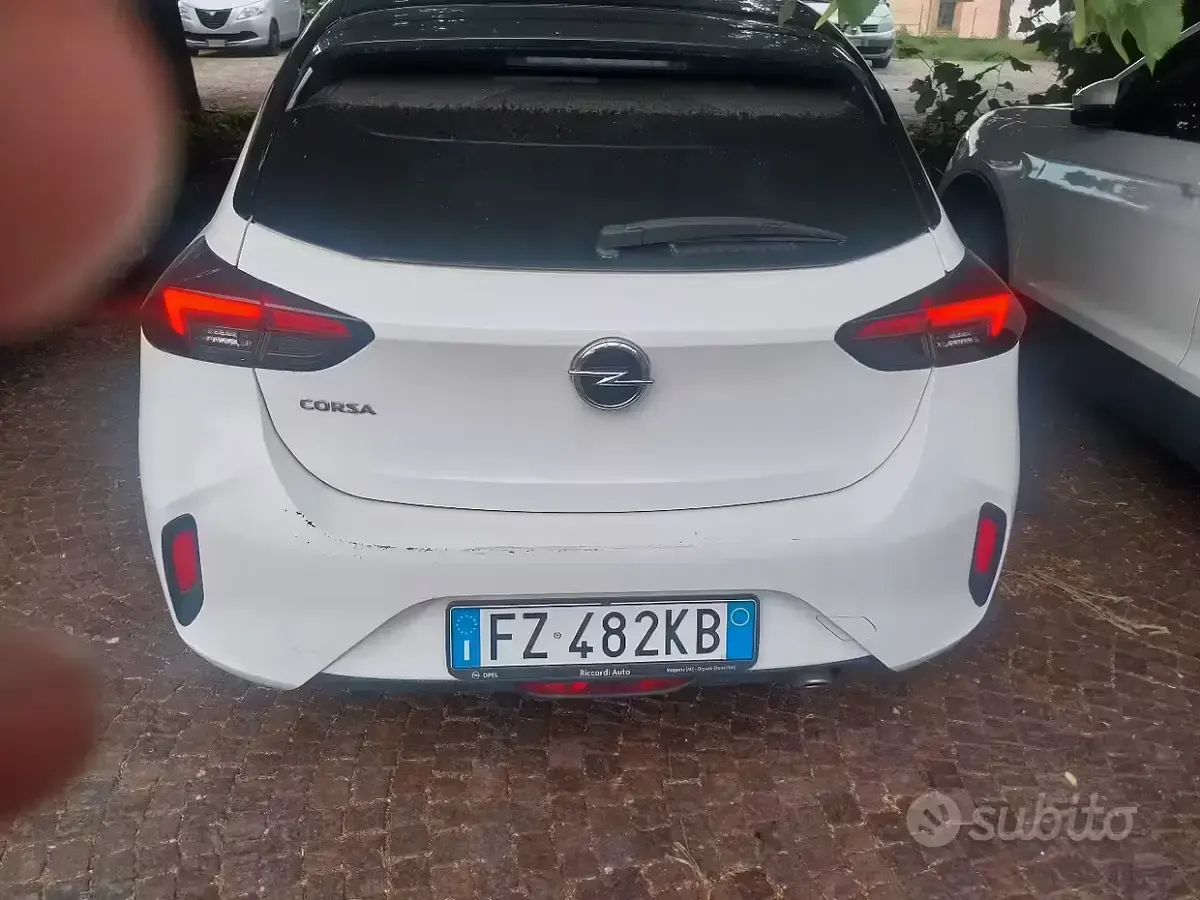 Usata Opel Corsa 101 CV (74 kW) 2019 Bianco Utilitaria