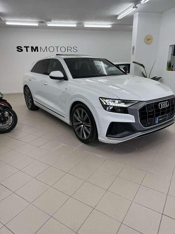 Usata Audi Q8 Sport 231 CV (169 kW) 2020 SUV