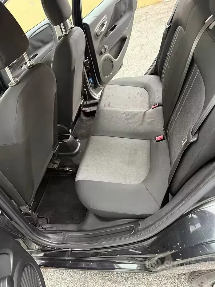 Usata Fiat Punto Street 95 CV (69 kW) 2018 Nero Utilitaria
