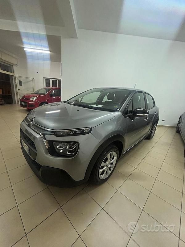 Begagnad Citroën C3 Shine 102 HK (75 kW) 2020 Grå Halvkombi