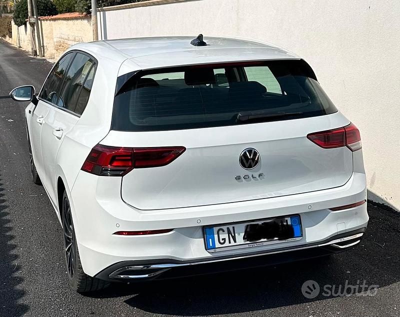 Usata VW Golf VIII Style 150 CV (110 kW) 2023 Bianco Berlina