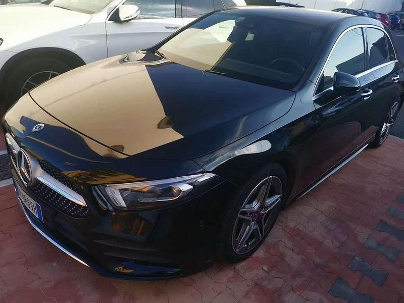 Usata Mercedes A180 Premium 116 CV (85 kW) 2019 Berlina