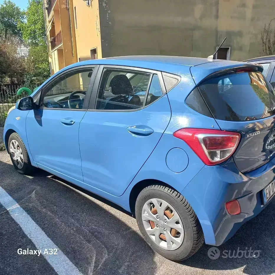 Usata Hyundai i10 66 CV (48 kW) 2014 Bluazzurro Utilitaria