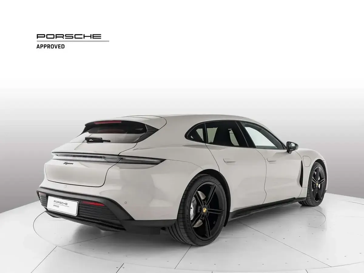 Usata Porsche Taycan Sport Turismo 119 kW (163 CV) 2022 3h gesso Berlina