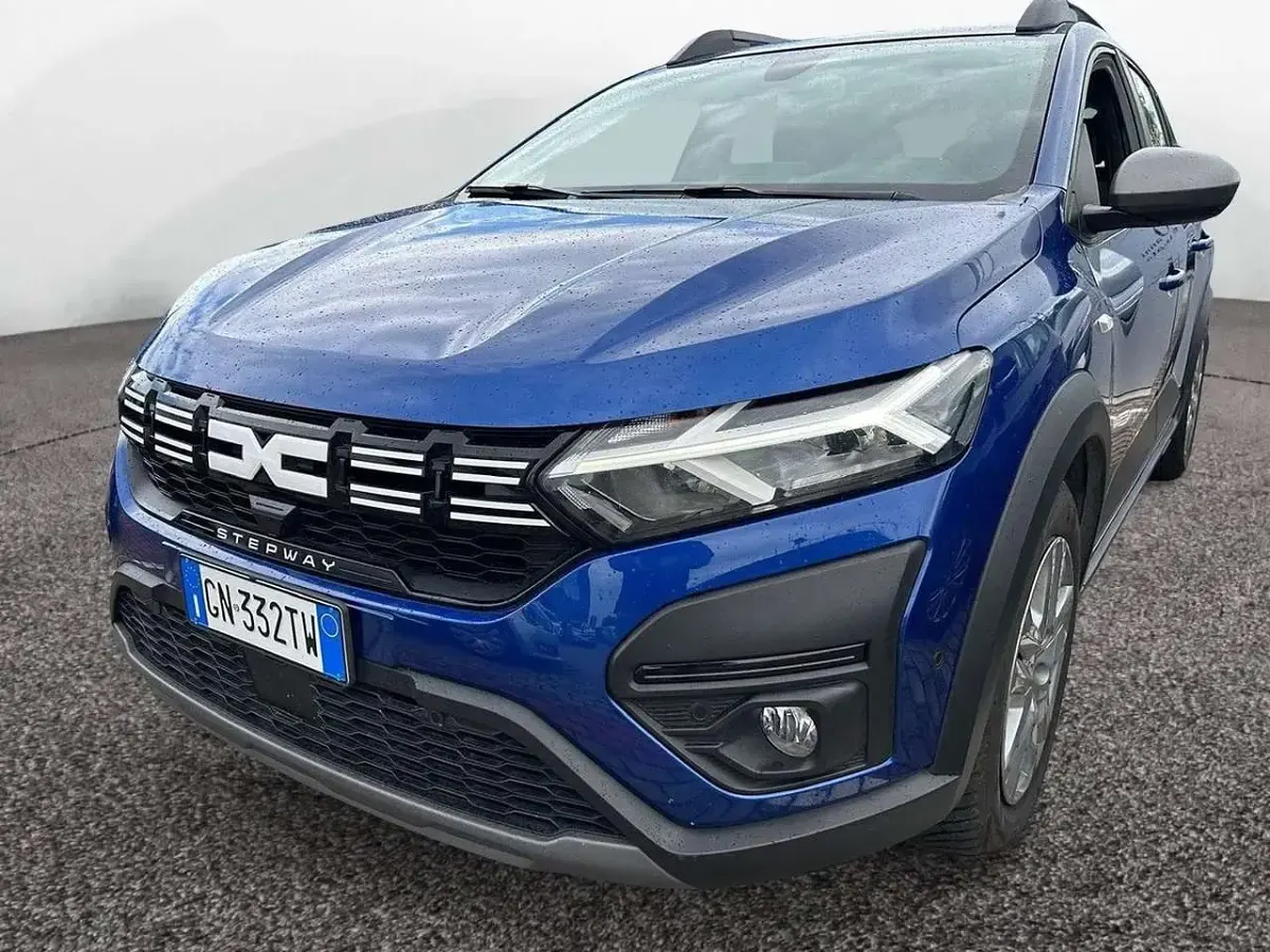 Usata Dacia Sandero Comfort 101 CV (74 kW) 2023 Blu Utilitaria