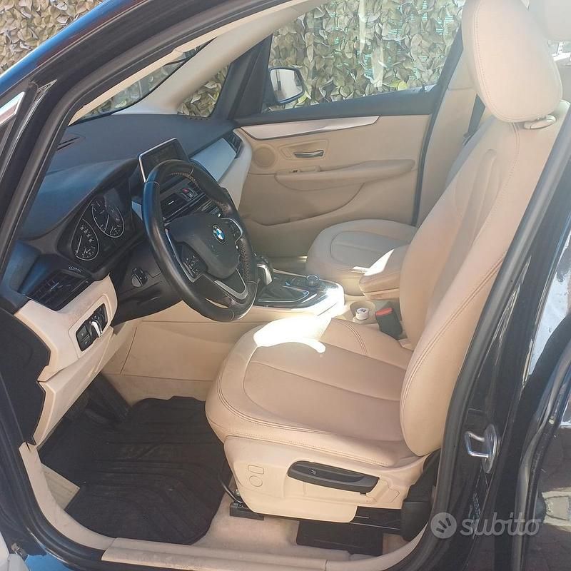 Usata BMW 218 2015 Nero Station wagon