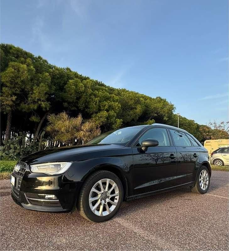 Usado Audi A3 Attraction 110 CV (80 kW) 2016 Berlina