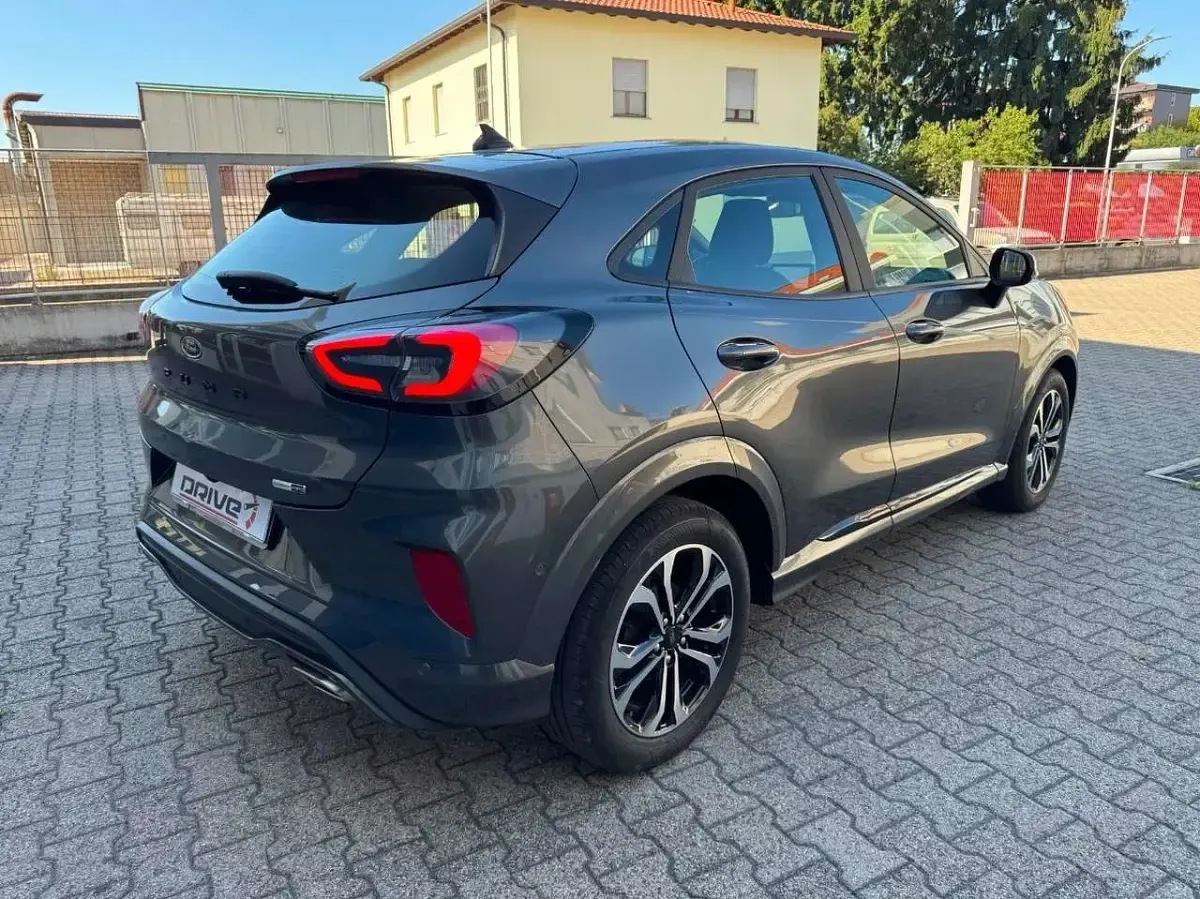 Usata Ford Puma ST-Line 125 CV (91 kW) 2023 Grigio SUV